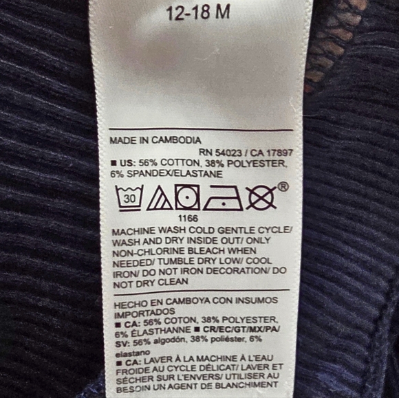 ☘️3/$15☘️ Old Navy - Navy Blue Butterfly Top and Shorts Set - Picture 5 of 5